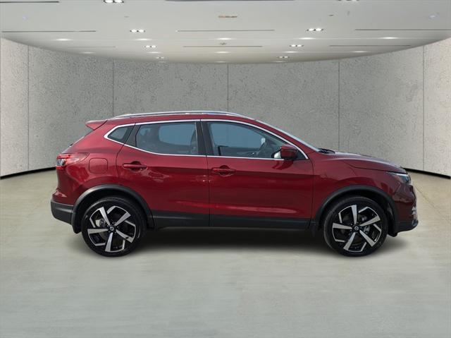 used 2020 Nissan Rogue Sport car, priced at $19,304