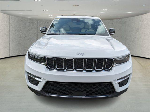 new 2025 Jeep Grand Cherokee car, priced at $33,495