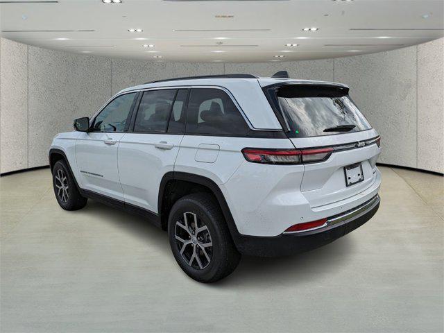 new 2025 Jeep Grand Cherokee car, priced at $33,495