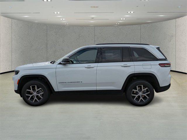 new 2025 Jeep Grand Cherokee car, priced at $33,495