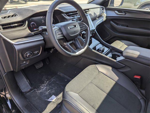 new 2025 Jeep Grand Cherokee car, priced at $37,819