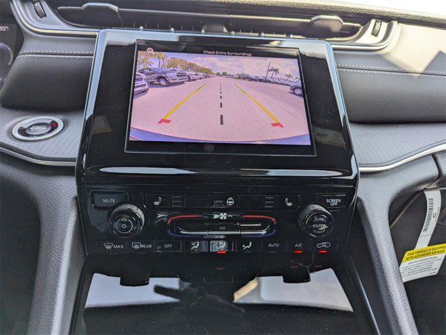 new 2025 Jeep Grand Cherokee car, priced at $37,819