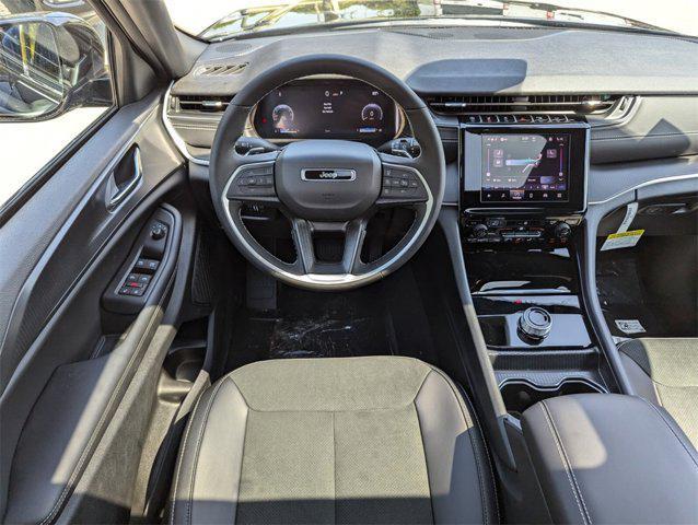 new 2025 Jeep Grand Cherokee car, priced at $37,819