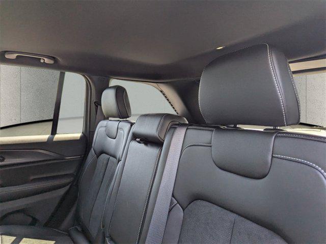 new 2025 Jeep Grand Cherokee car, priced at $37,819