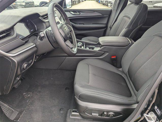 new 2025 Jeep Grand Cherokee car, priced at $30,050