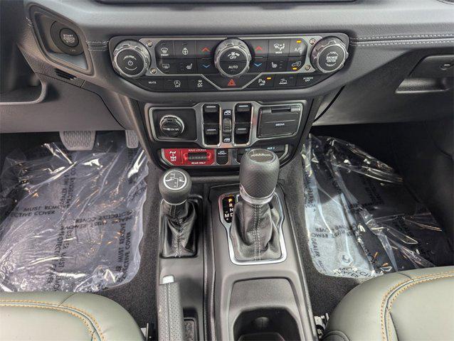 new 2025 Jeep Gladiator car, priced at $49,273