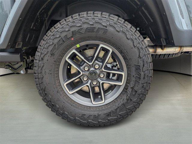 new 2025 Jeep Gladiator car, priced at $49,273