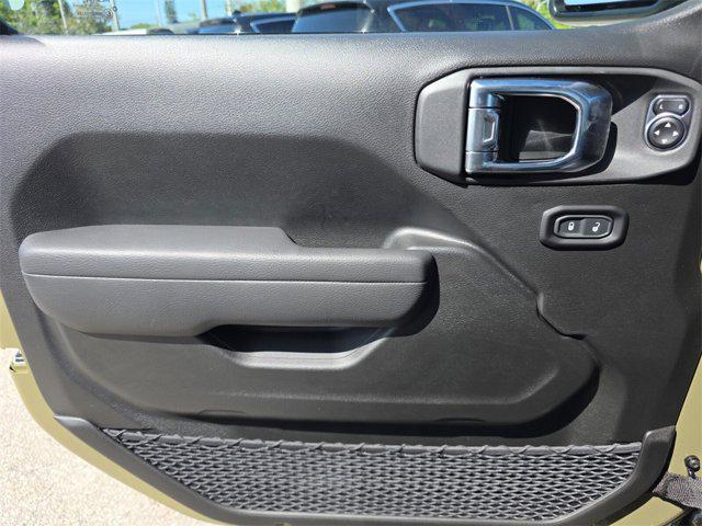 new 2025 Jeep Wrangler car, priced at $35,193