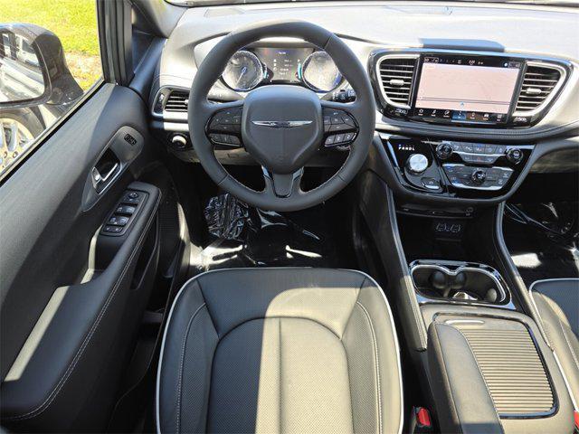 new 2025 Chrysler Pacifica car, priced at $50,954