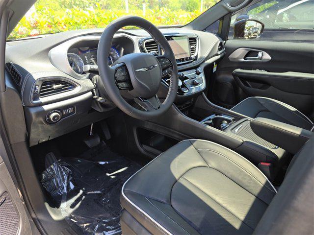 new 2025 Chrysler Pacifica car, priced at $50,954