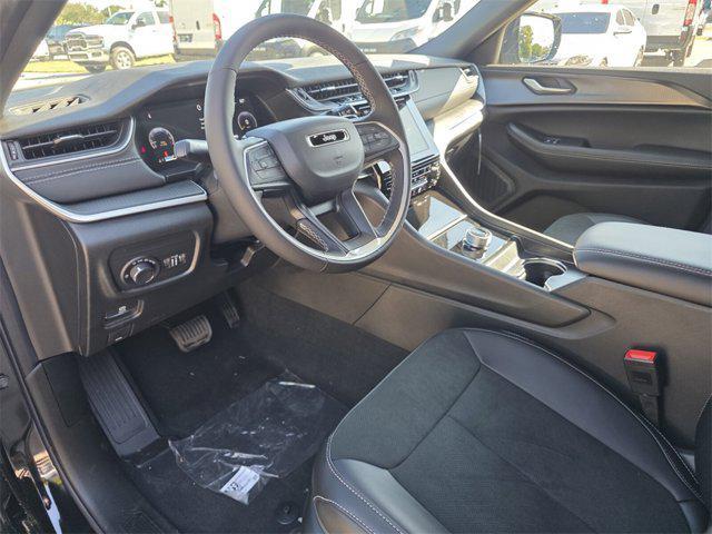 new 2025 Jeep Grand Cherokee L car, priced at $49,225