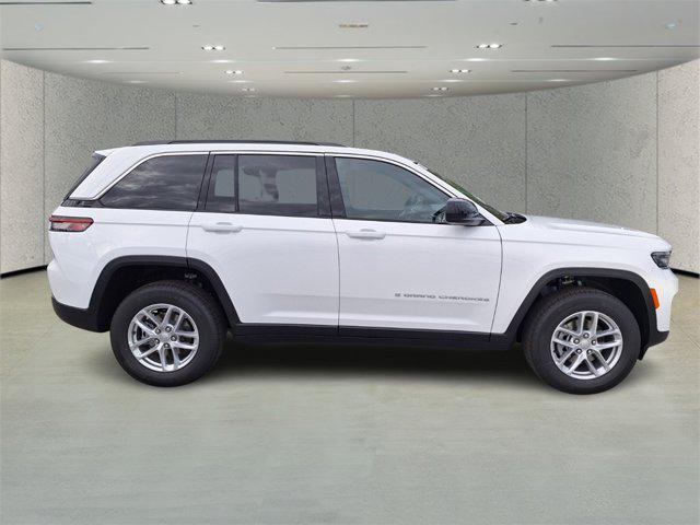 new 2025 Jeep Grand Cherokee car, priced at $33,914