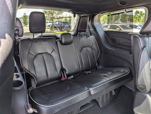 used 2022 Chrysler Pacifica Hybrid car, priced at $27,851
