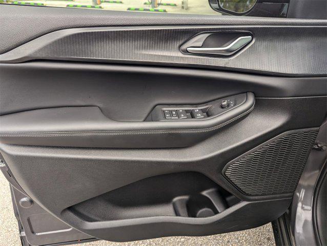 new 2025 Jeep Grand Cherokee car, priced at $36,475