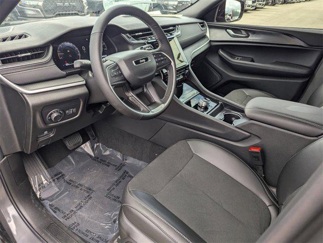 new 2025 Jeep Grand Cherokee car, priced at $36,475