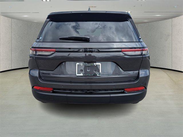new 2025 Jeep Grand Cherokee car, priced at $36,475