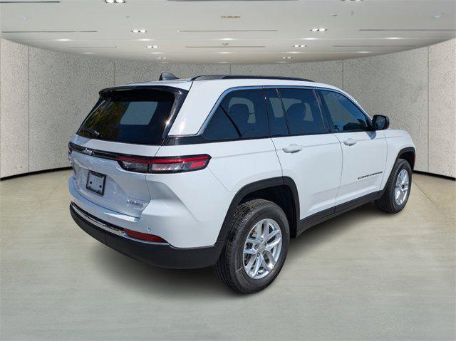 new 2025 Jeep Grand Cherokee car, priced at $33,790