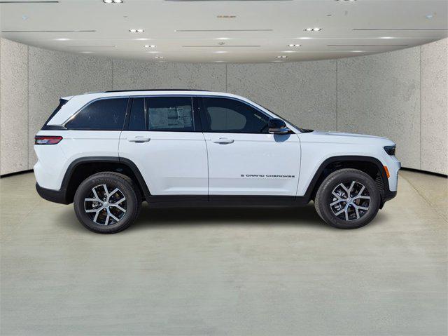 new 2025 Jeep Grand Cherokee car, priced at $36,541