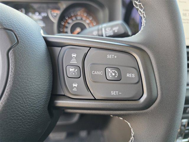 new 2025 Jeep Gladiator car, priced at $43,178