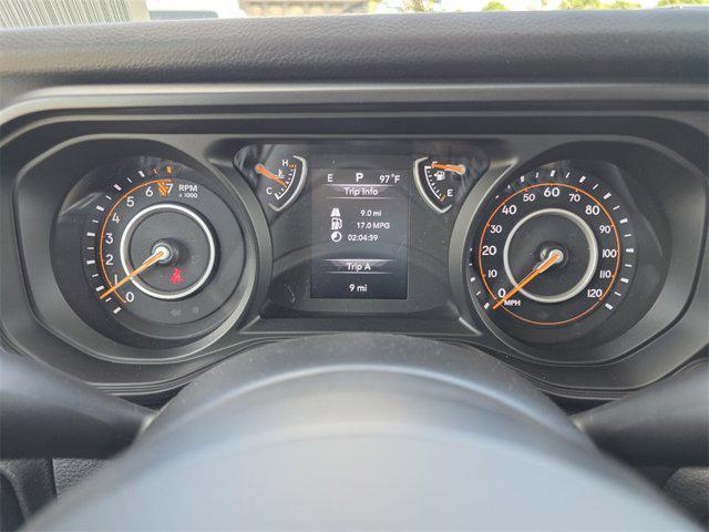 new 2025 Jeep Gladiator car, priced at $43,178