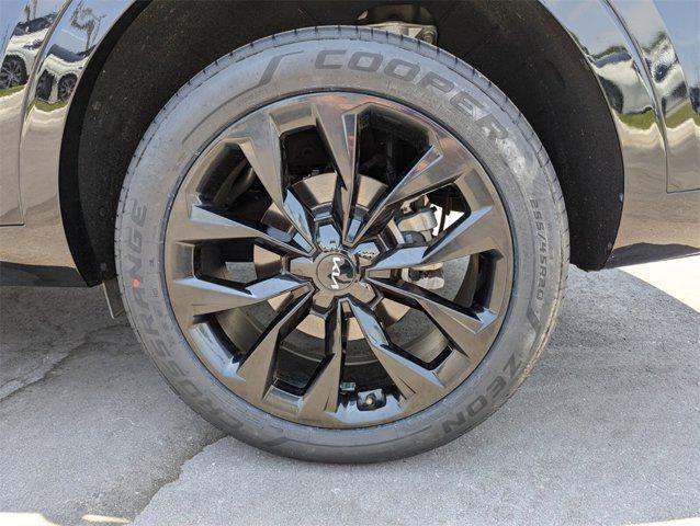 used 2023 Kia Sorento car, priced at $33,482