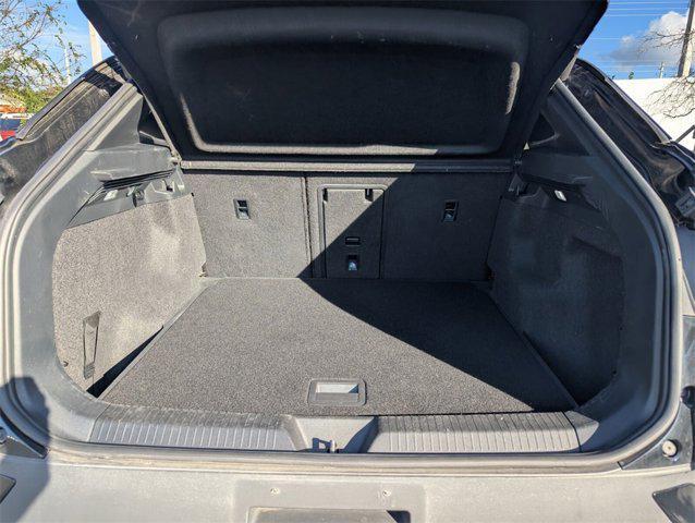 used 2021 Volkswagen ID.4 car, priced at $17,052