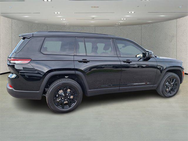 new 2024 Jeep Grand Cherokee L car, priced at $39,273