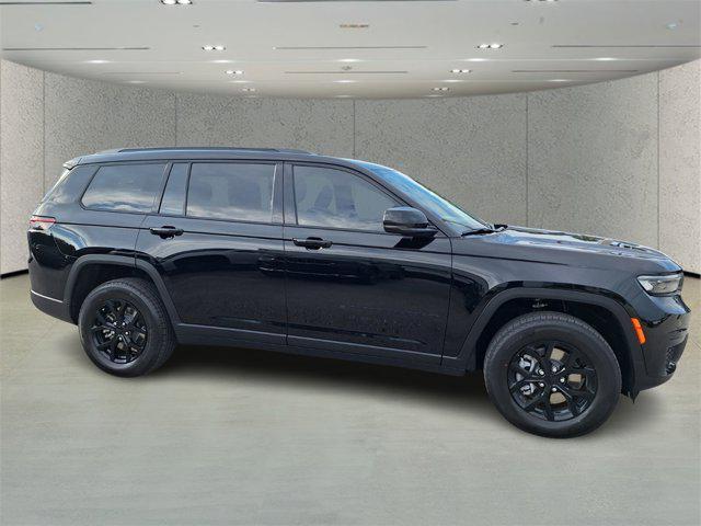 new 2024 Jeep Grand Cherokee L car, priced at $39,273