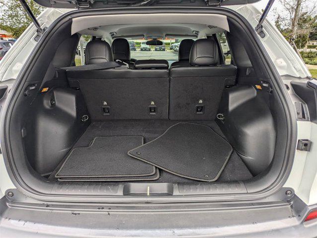 used 2019 Jeep Cherokee car, priced at $19,991