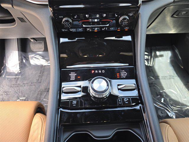 new 2025 Jeep Grand Cherokee car, priced at $53,581