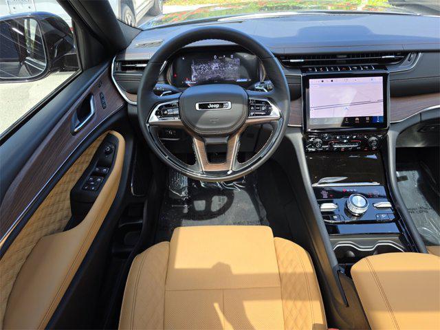 new 2025 Jeep Grand Cherokee car, priced at $53,581