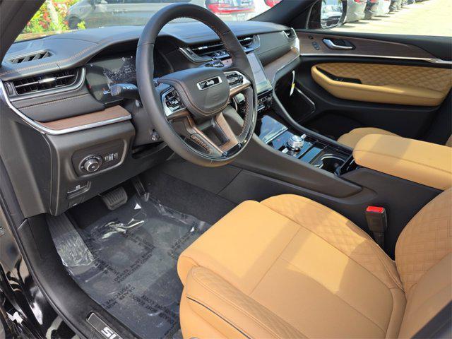 new 2025 Jeep Grand Cherokee car, priced at $53,581