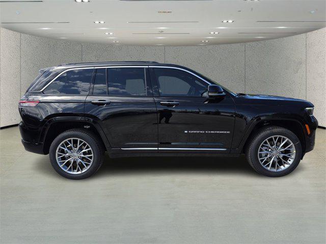 new 2025 Jeep Grand Cherokee car, priced at $53,581