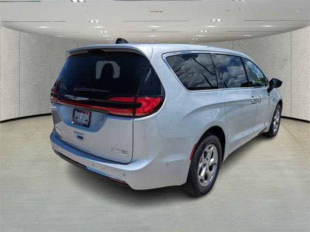 new 2024 Chrysler Pacifica car, priced at $44,969