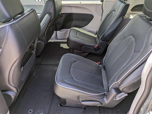 new 2024 Chrysler Pacifica car, priced at $44,969