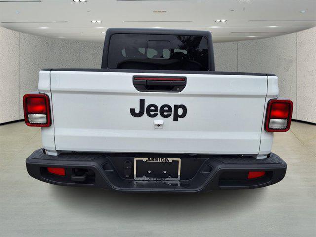 new 2024 Jeep Gladiator car, priced at $38,830