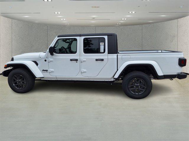 new 2024 Jeep Gladiator car, priced at $38,830