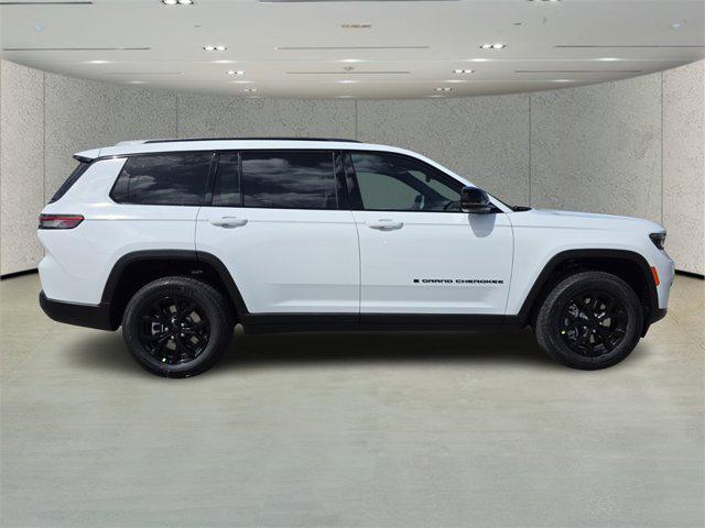 new 2025 Jeep Grand Cherokee L car, priced at $35,333