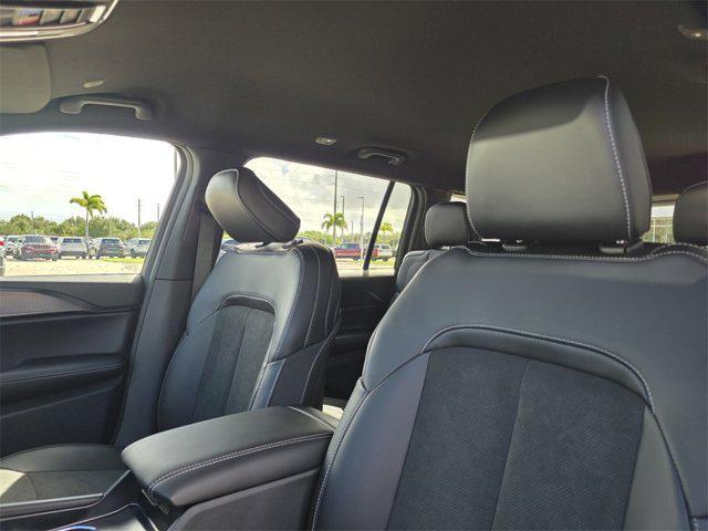 new 2025 Jeep Grand Cherokee L car, priced at $35,333