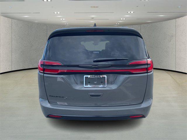 new 2024 Chrysler Pacifica car, priced at $37,294