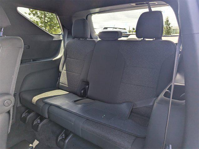 used 2024 Chevrolet Traverse car, priced at $35,611