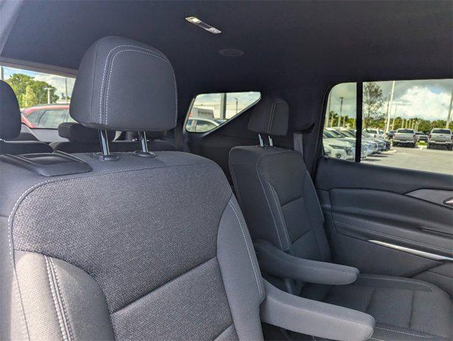 used 2024 Chevrolet Traverse car, priced at $35,611