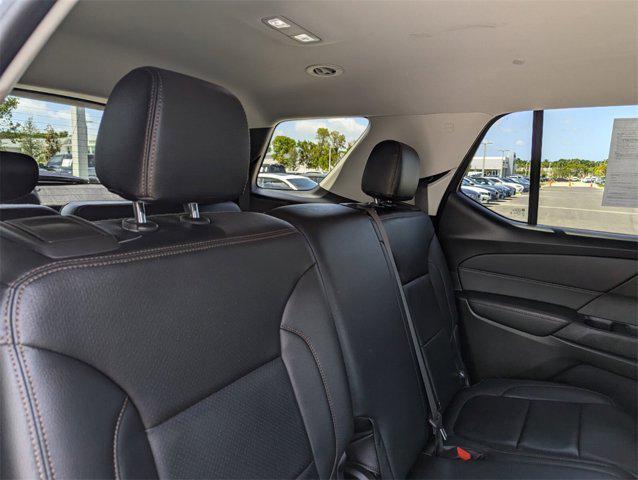 used 2021 Chevrolet Traverse car, priced at $24,241