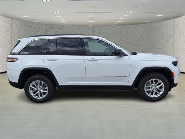 new 2025 Jeep Grand Cherokee car, priced at $33,914