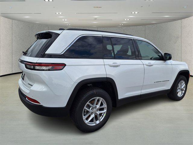 new 2025 Jeep Grand Cherokee car, priced at $33,914