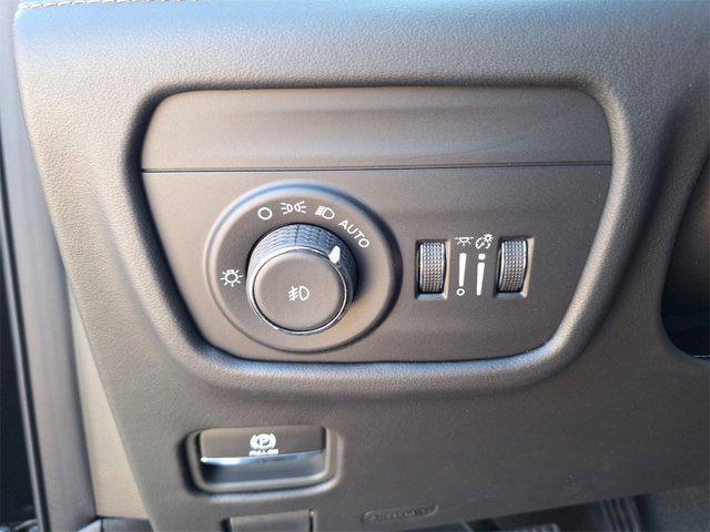 new 2025 Jeep Grand Cherokee car, priced at $59,907