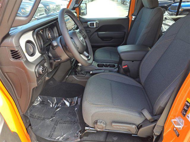 new 2025 Jeep Gladiator car, priced at $40,122