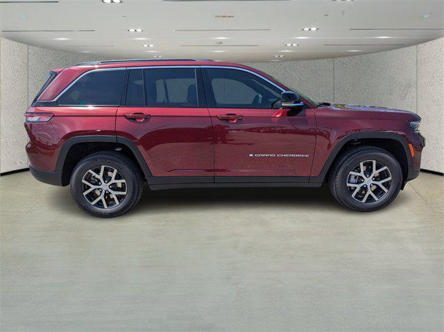 new 2025 Jeep Grand Cherokee car, priced at $38,042