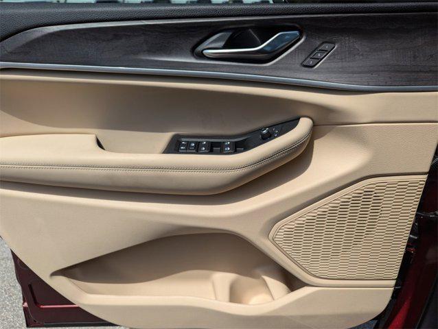 new 2025 Jeep Grand Cherokee car, priced at $38,042