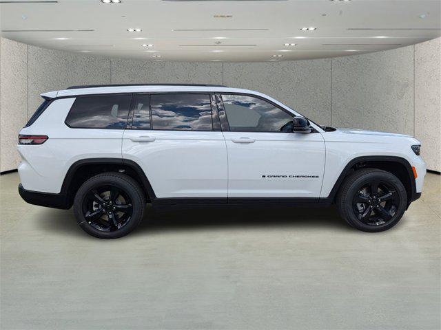 new 2025 Jeep Grand Cherokee L car, priced at $39,201